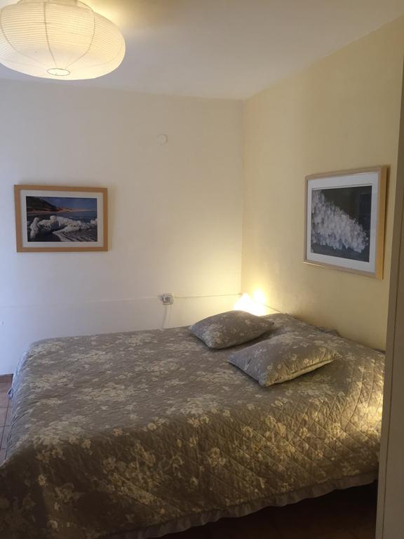 Gil'S Guest Rooms Neve Zohar Exterior photo